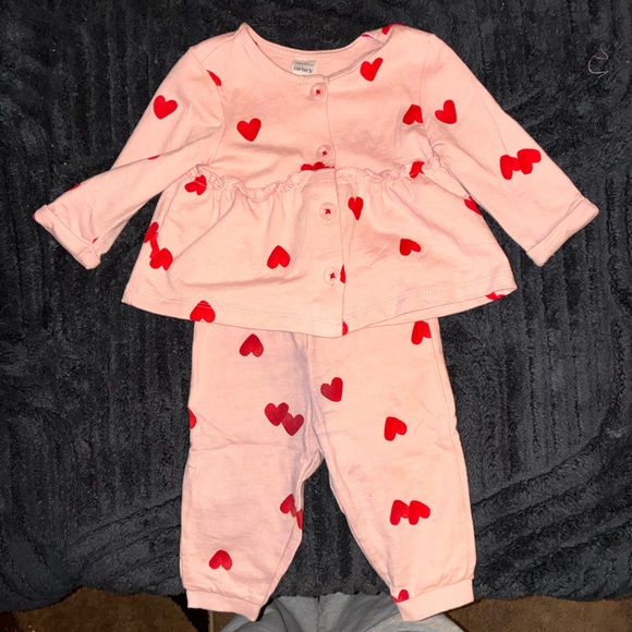 Carter’s Baby Girl Pink Heart Set – 6M Long Sleeve Onesie + Pants 💖 - Picture 5 of 6